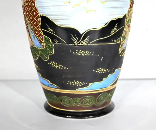 Paire de Vases Satsuma en Porcelaine du Japon – Début XXe