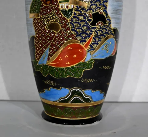 Paire de Vases Satsuma en Porcelaine du Japon – Début XXe