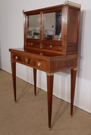 Petit Bonheur-du-Jour en Acajou, style Louis XVI – Milieu XIXe