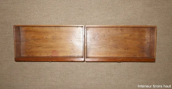 Petit Bonheur-du-Jour en Acajou, style Louis XVI – Milieu XIXe