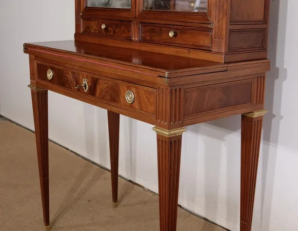 Petit Bonheur-du-Jour en Acajou, style Louis XVI – Milieu XIXe
