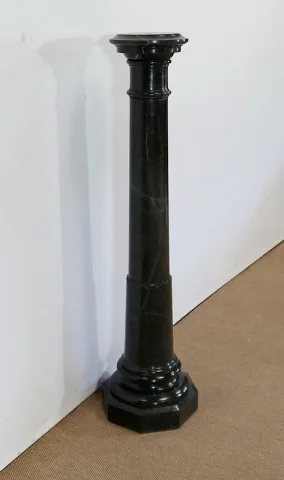 MARBLE COLUMN