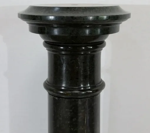Colonne à plateau tournant en Marbre Vert de Mer – 2ème moitié XIXe