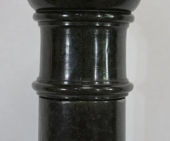 Colonne à plateau tournant en Marbre Vert de Mer – 2ème moitié XIXe