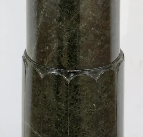 Colonne à plateau tournant en Marbre Vert de Mer – 2ème moitié XIXe