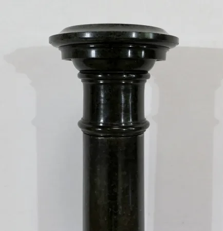 Colonne à plateau tournant en Marbre Vert de Mer – 2ème moitié XIXe