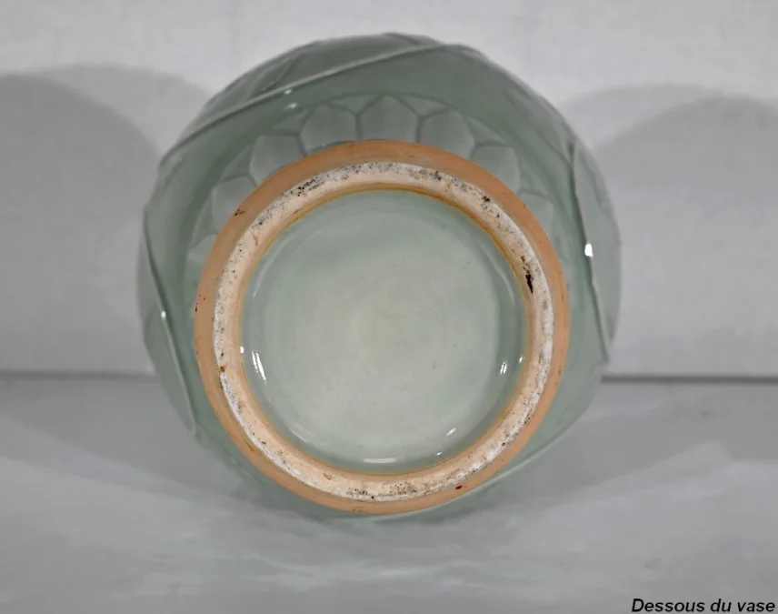 CELEDON-VASE