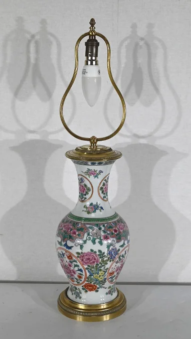CHINESISCHE PORZELLANLAMPE