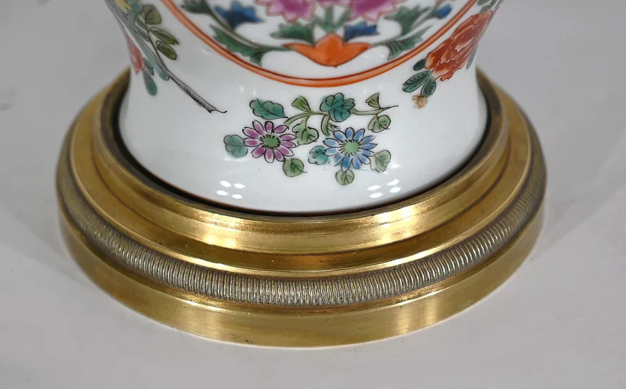 CHINESISCHE PORZELLANLAMPE