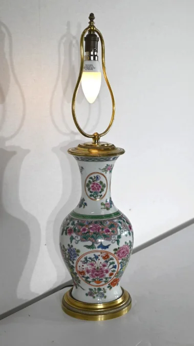 CHINESISCHE PORZELLANLAMPE