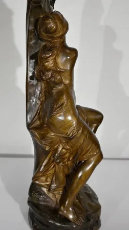 E. Drouot 的青铜雕塑