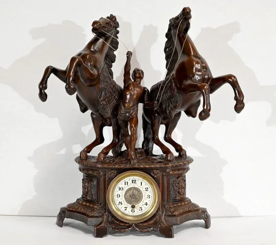 Ensemble de Cheminée "Les Chevaux de Marly", d’après G. Coustou – Début XXe