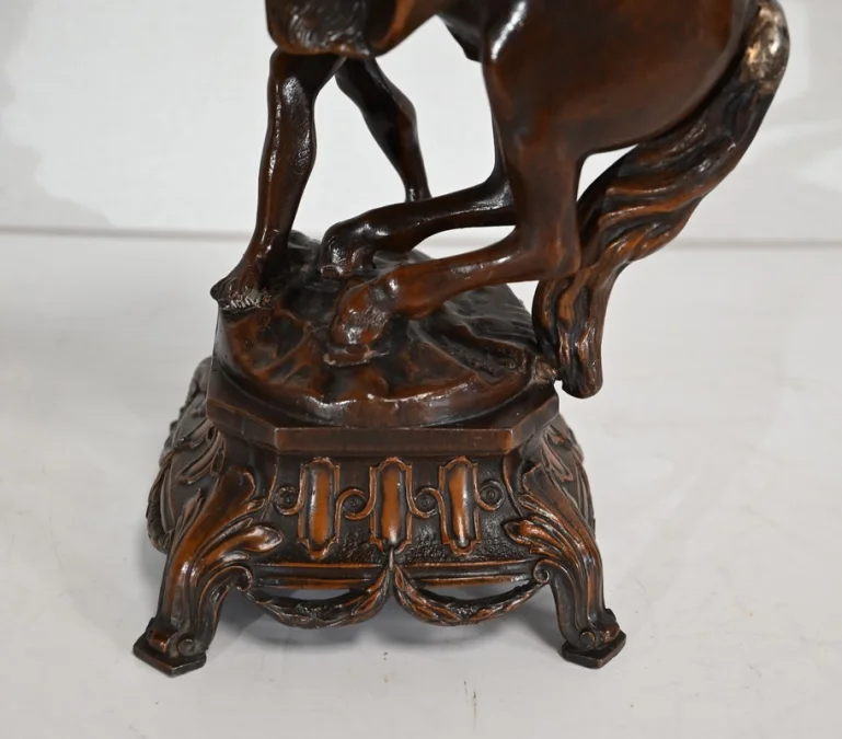 MANTLE GARNITURE