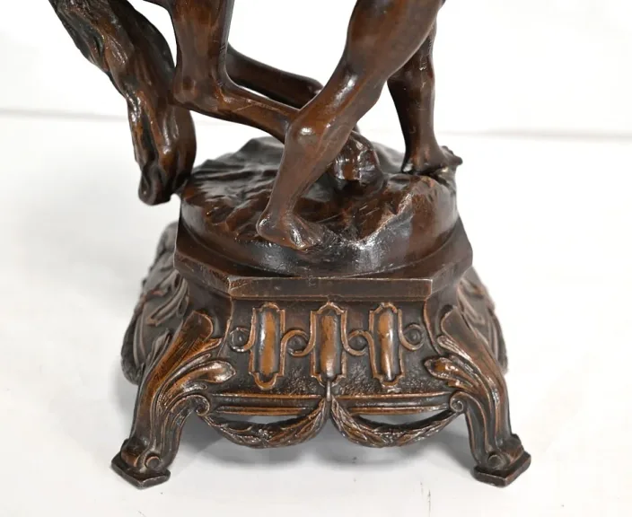 MANTEL GARNITURE