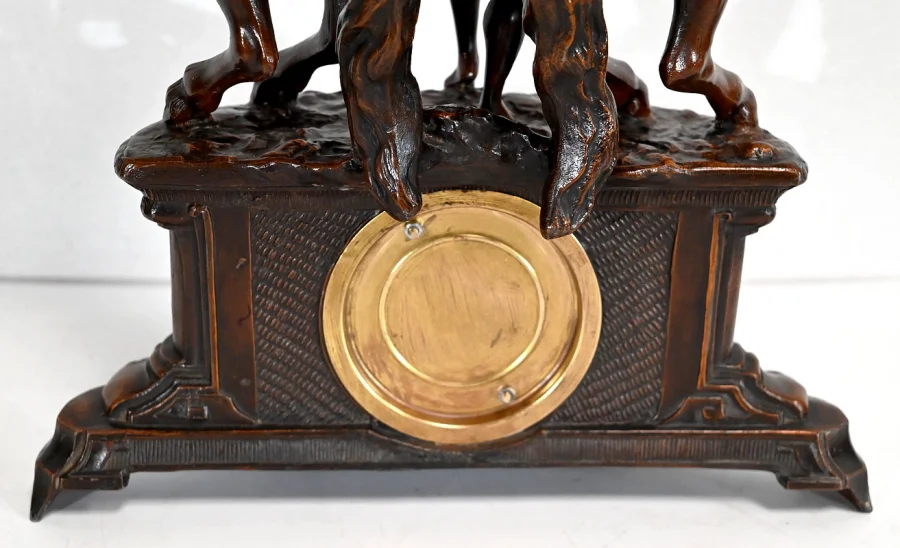 MANTLE GARNITURE
