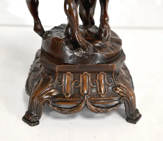 MANTEL GARNITURE
