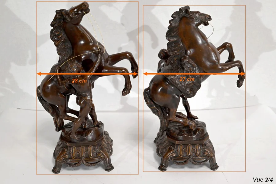MANTLE GARNITURE