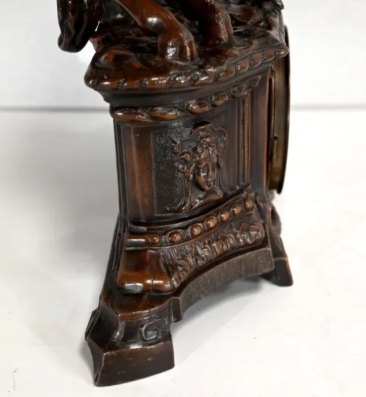 MANTEL GARNITURE