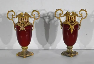 PAIR OF LOUIS XVI STYLE CASSOLETTES