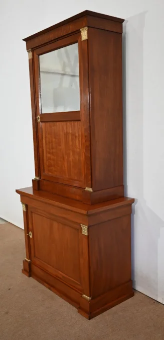 SCHRANK IM FRANZÖSISCHEN DIRECTOIRE-STIL