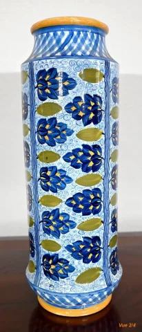 PORCELAIN VASE