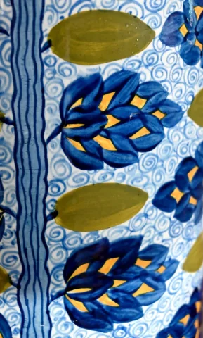 PORCELAIN VASE