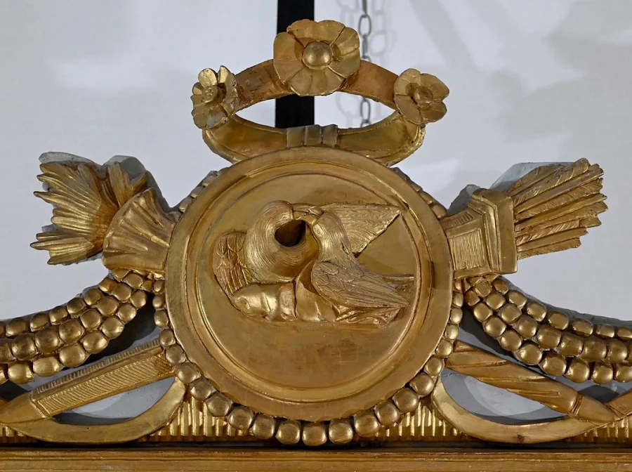 SPIEGEL IM LOUIS XVI-STIL