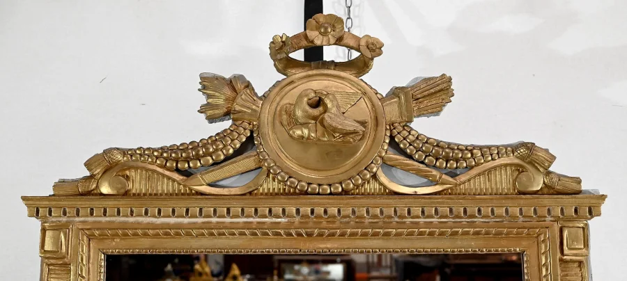 SPIEGEL IM LOUIS XVI-STIL