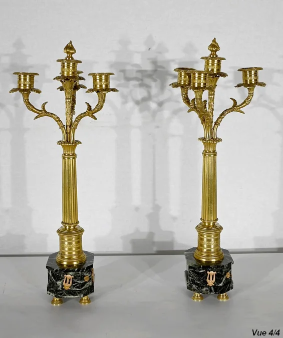 MANTLE GARNITURE