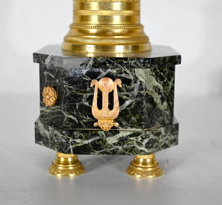 MANTLE GARNITURE