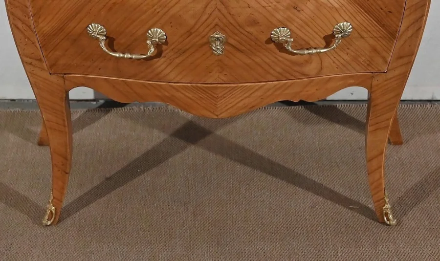 LOUIS XV STYLE CHEST OF DRAWERS