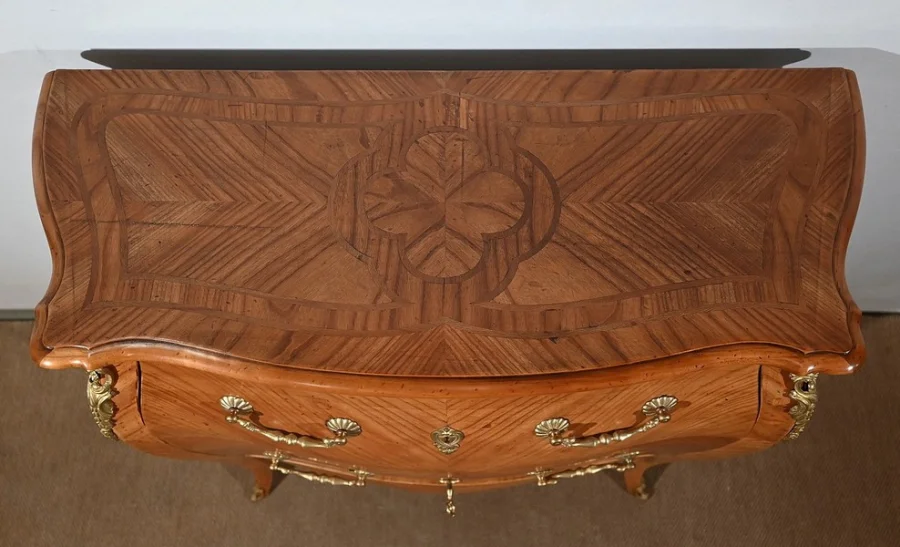 LOUIS XV STYLE CHEST OF DRAWERS