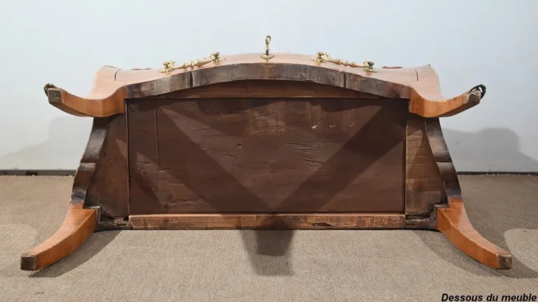 Petite Commode Sauteuse en Merisier, style Louis XV – Début XXe