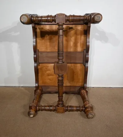 Table à Gibier en Noyer massif et Marbre Incarnat Turquin, goût Louis XIII- Début XXe