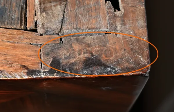 Commode Sauteuse en Bois Précieux, estampillée P. Migeon, époque Louis XV – 1ère partie du XVIIIe