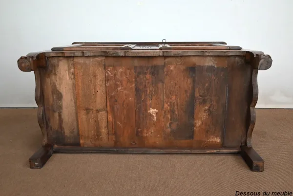 Buffet Régional en Chêne clair, style Louis XV – Milieu XIXe