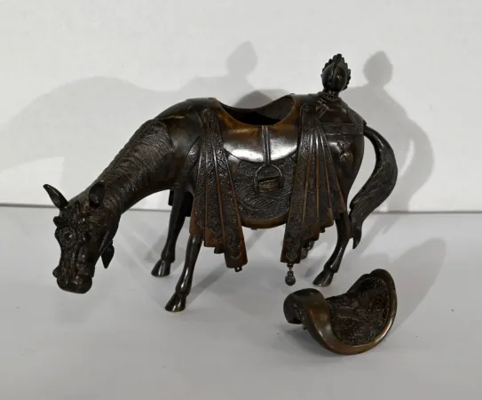 Cheval en Bronze, style Asiatique – Début XXe