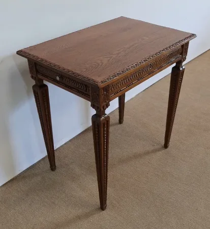 Petite Table d’appoint en Chêne massif, goût Louis XVI – 1900