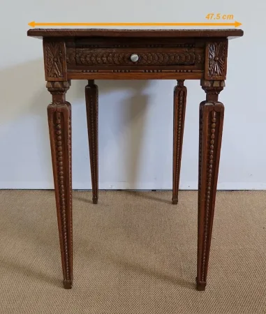 Petite Table d’appoint en Chêne massif, goût Louis XVI – 1900