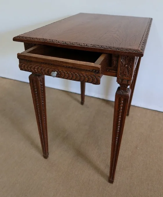 BEISTELLTISCH IM LOUIS XVI-STIL
