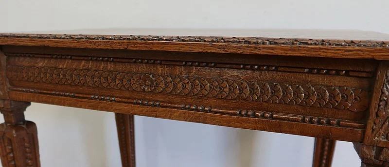 BEISTELLTISCH IM LOUIS XVI-STIL