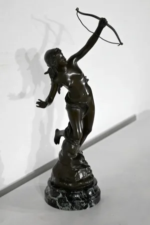 Bronze "Diane Chasseresse", signé J. Garnier – 2ème moitié du XIXe