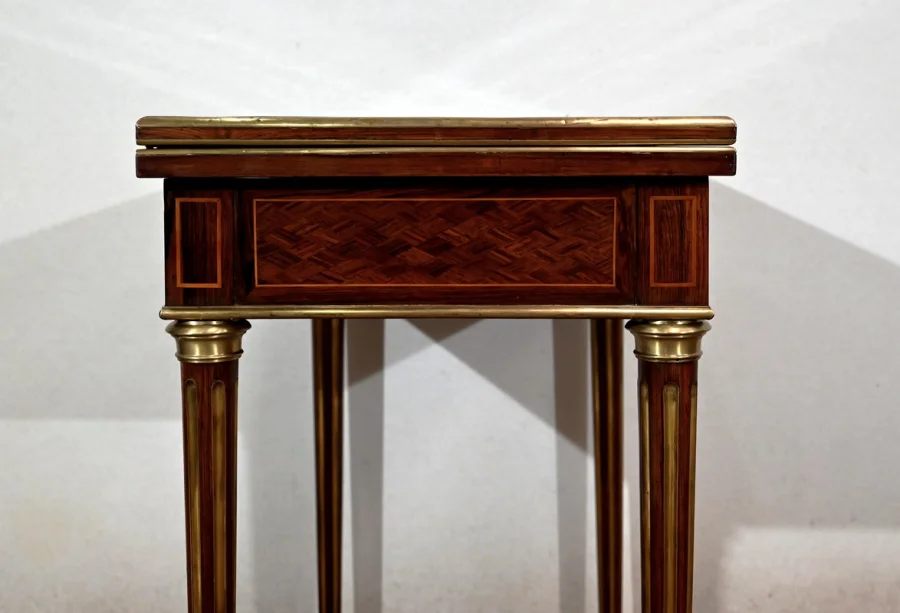 Table de Milieu Multifonction, style Louis XVI – Fin XIXe