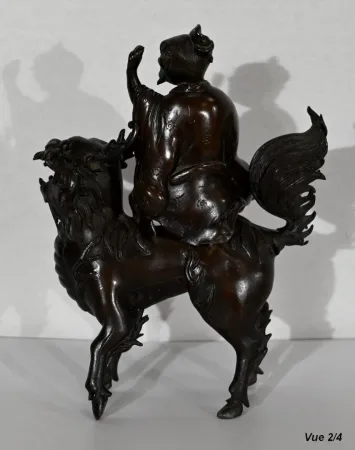 Bronze Personnage Chinois et Chien de Fao, Style asiatique - Début XXe