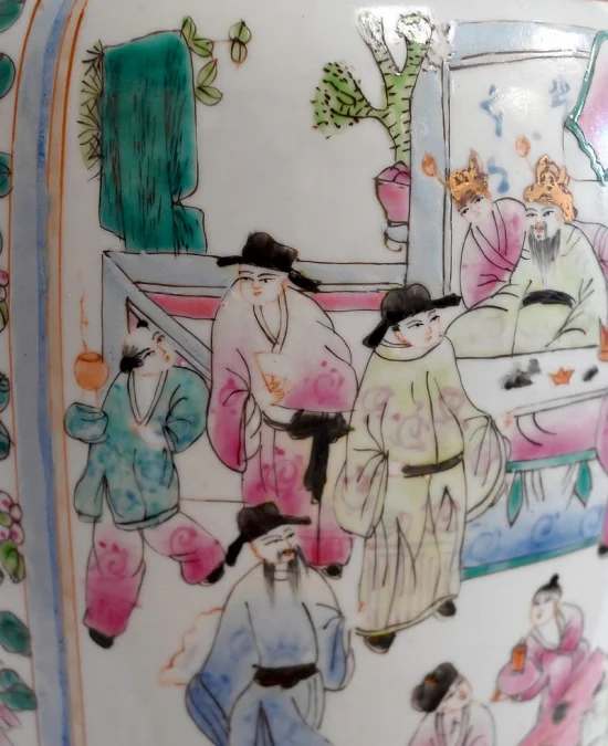CHINESISCHE PORZELLANVASE