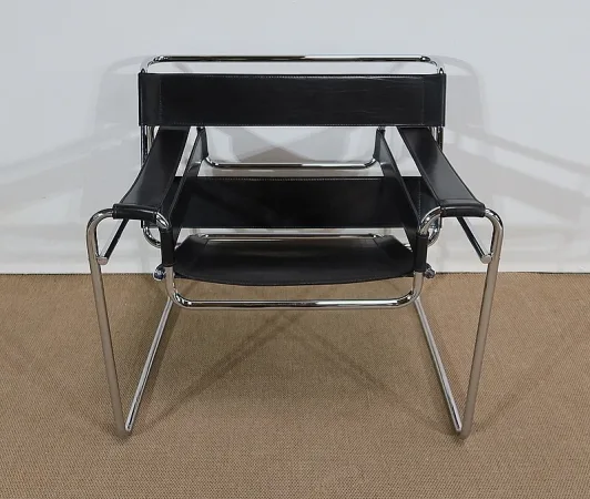 Paire d’importants Fauteuils Wassily B3 de M. Breuer – Début XXe