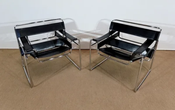 Paire d’importants Fauteuils Wassily B3 de M. Breuer – Début XXe