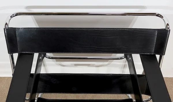 Paire d’importants Fauteuils Wassily B3 de M. Breuer – Début XXe