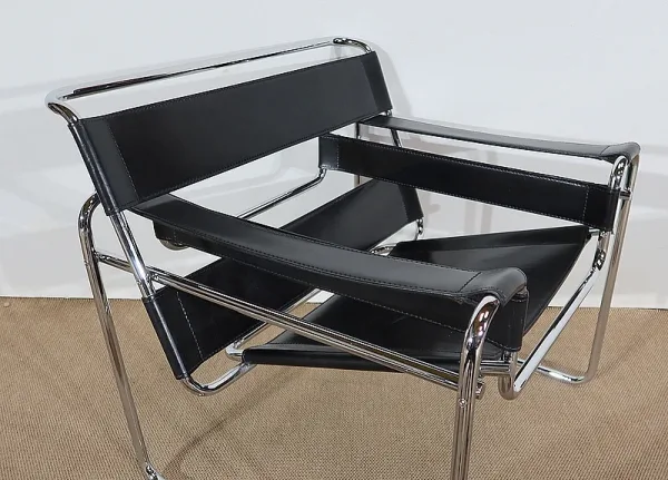 Paire d’importants Fauteuils Wassily B3 de M. Breuer – Début XXe