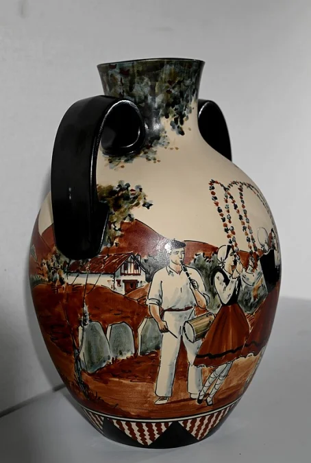 VASE signiert C. FISCHER